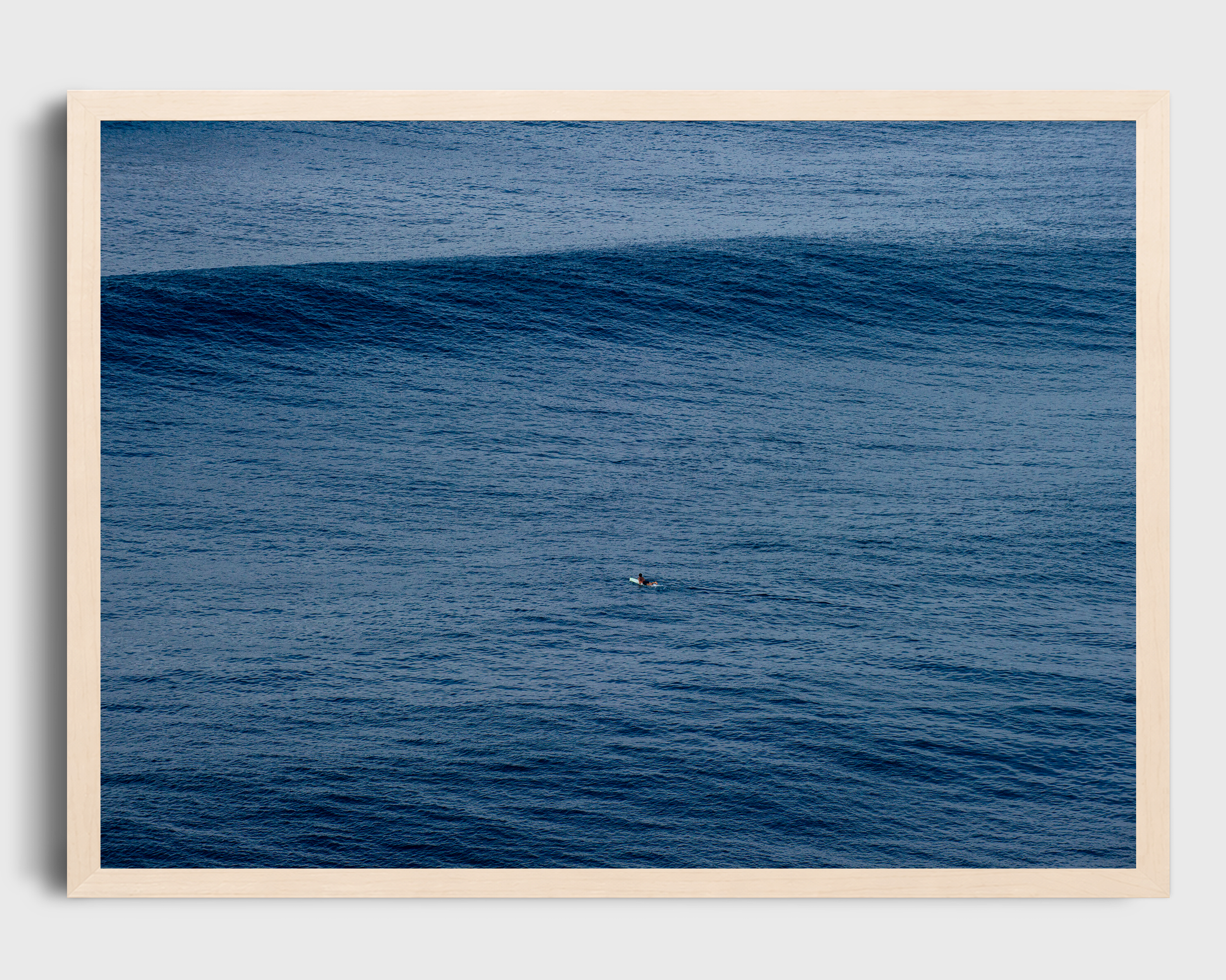 Groundswell Solo Surfer